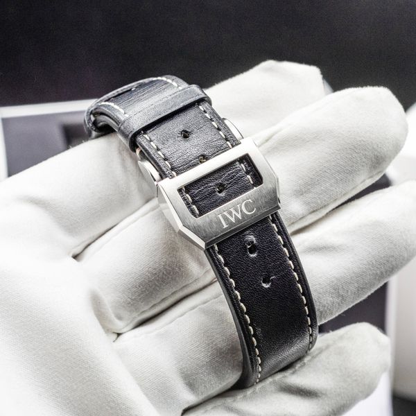 IWC Big Pilot's IW329303